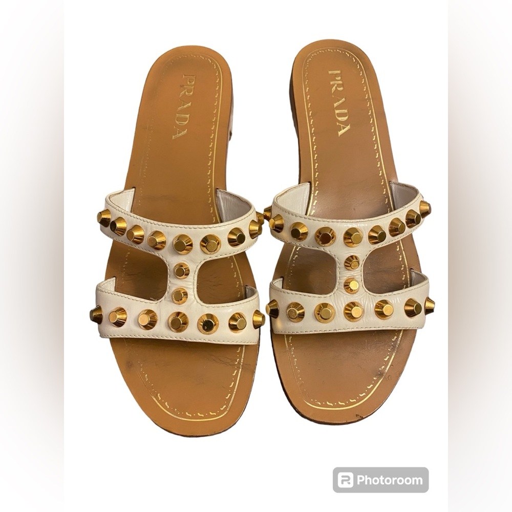 🌸 AUTHENTIC PRADA SLIDES - Picture 10 of 10
